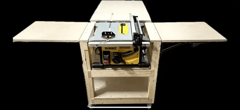 Expandable Outfeed Table