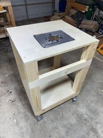 Expandable Router Table